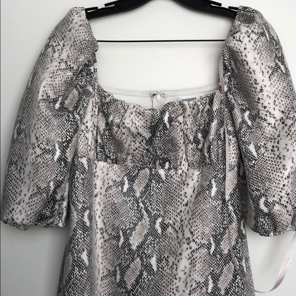 Dress - Picture 4 of 7